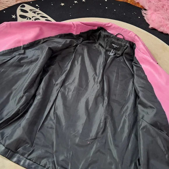 SOLD @MARKET  Fun kawaii goth custom hand painted OOAK faux leather jacket - Picture 15 of 15